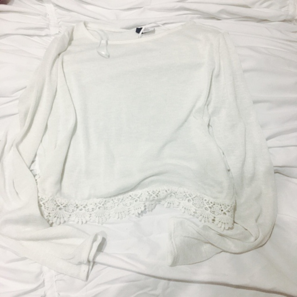 White long sleeve crop top